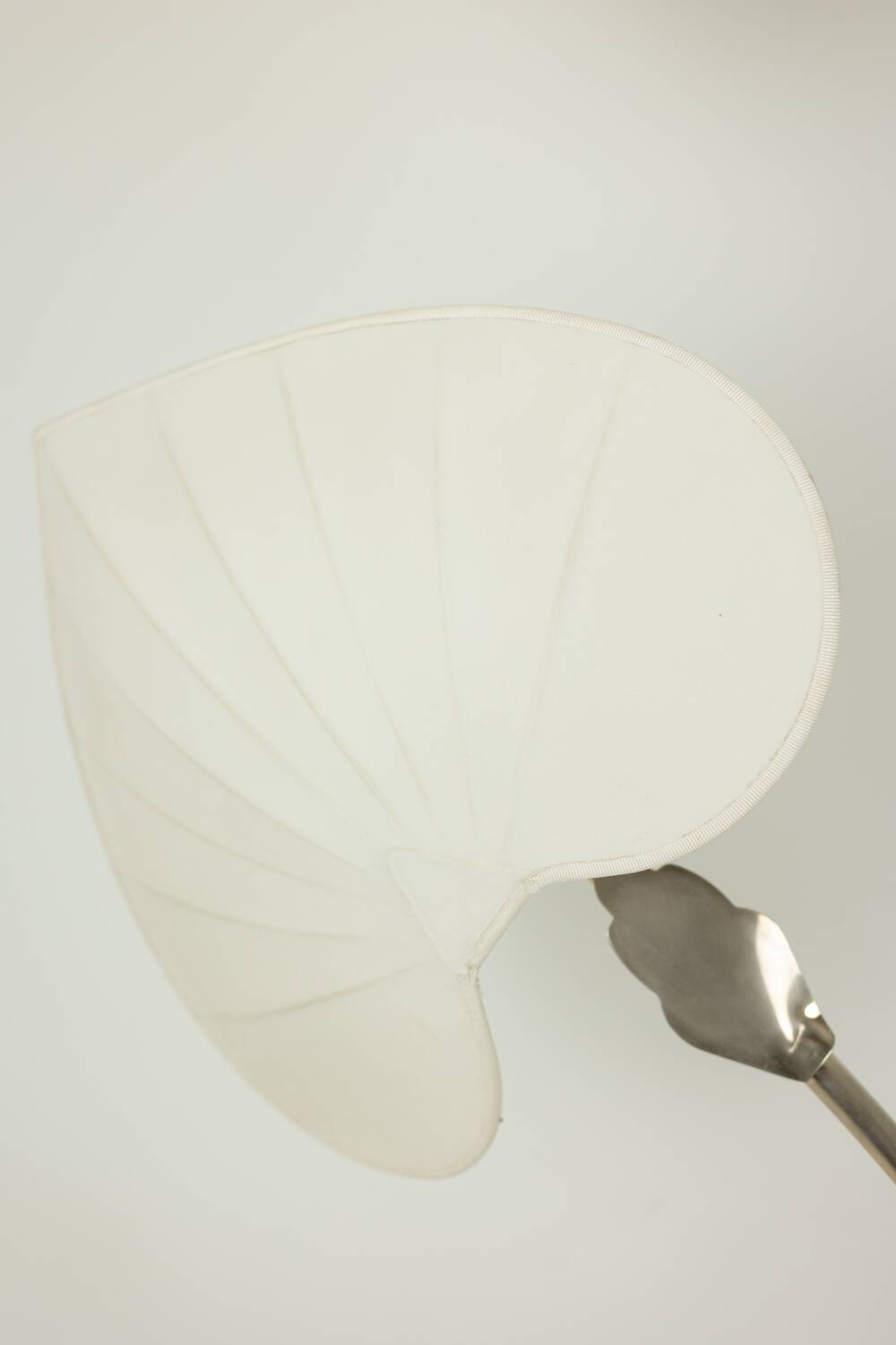 Antonio Pavia. Large lamp in silvered brass and silk. 1970s.