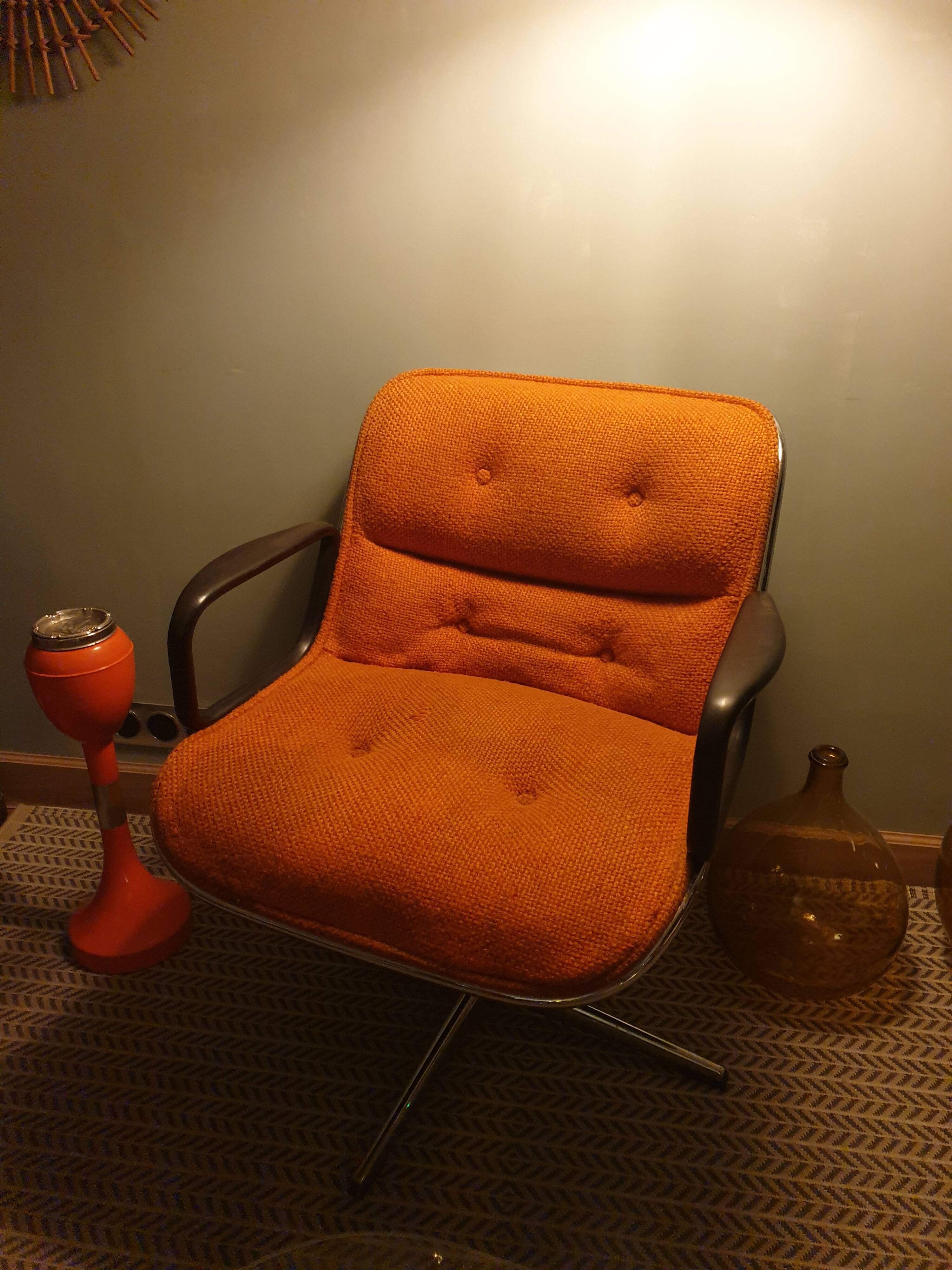 Armchair by Charles Pollock, Knoll