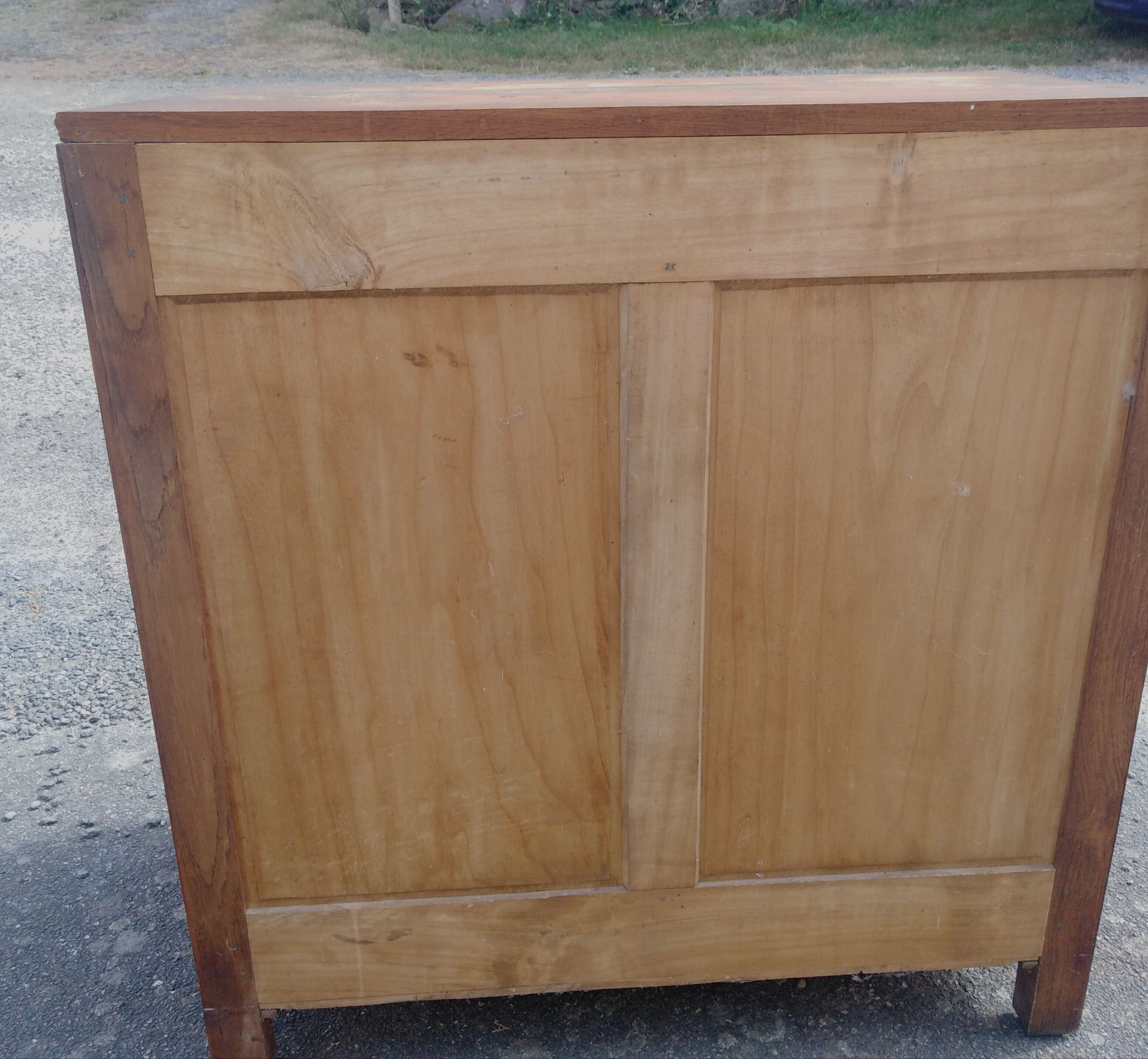 Art deco style chest of drawers