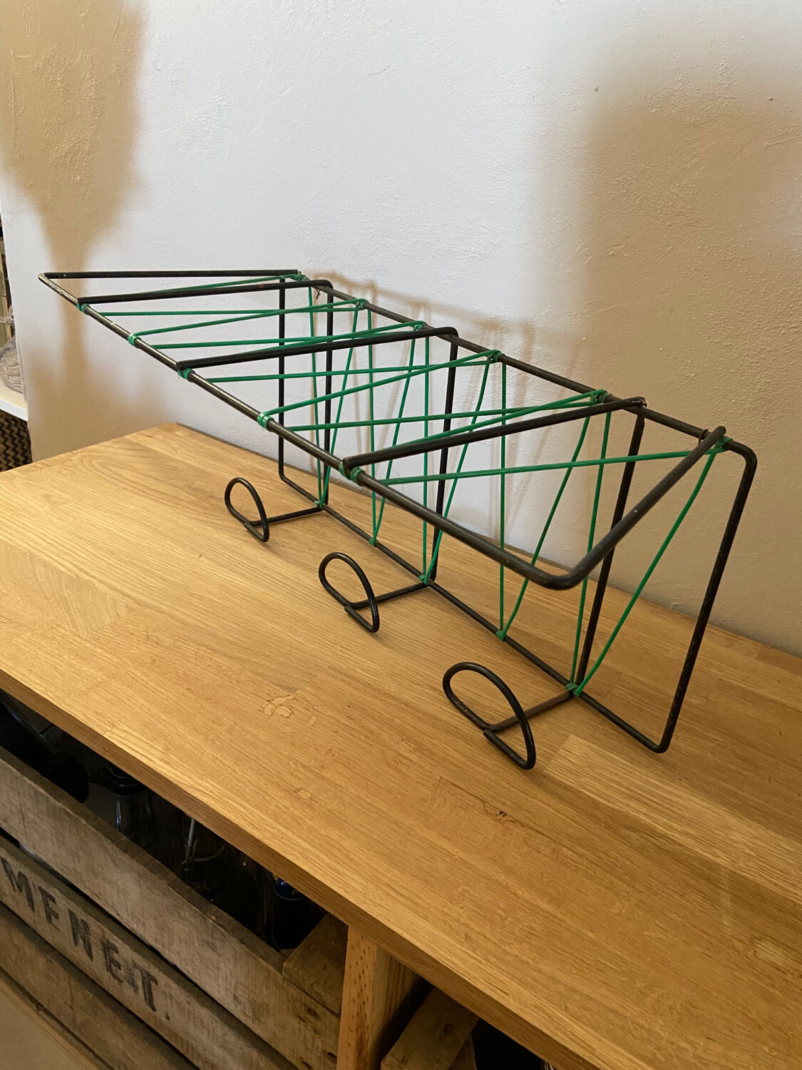 Scoubidou coat racks