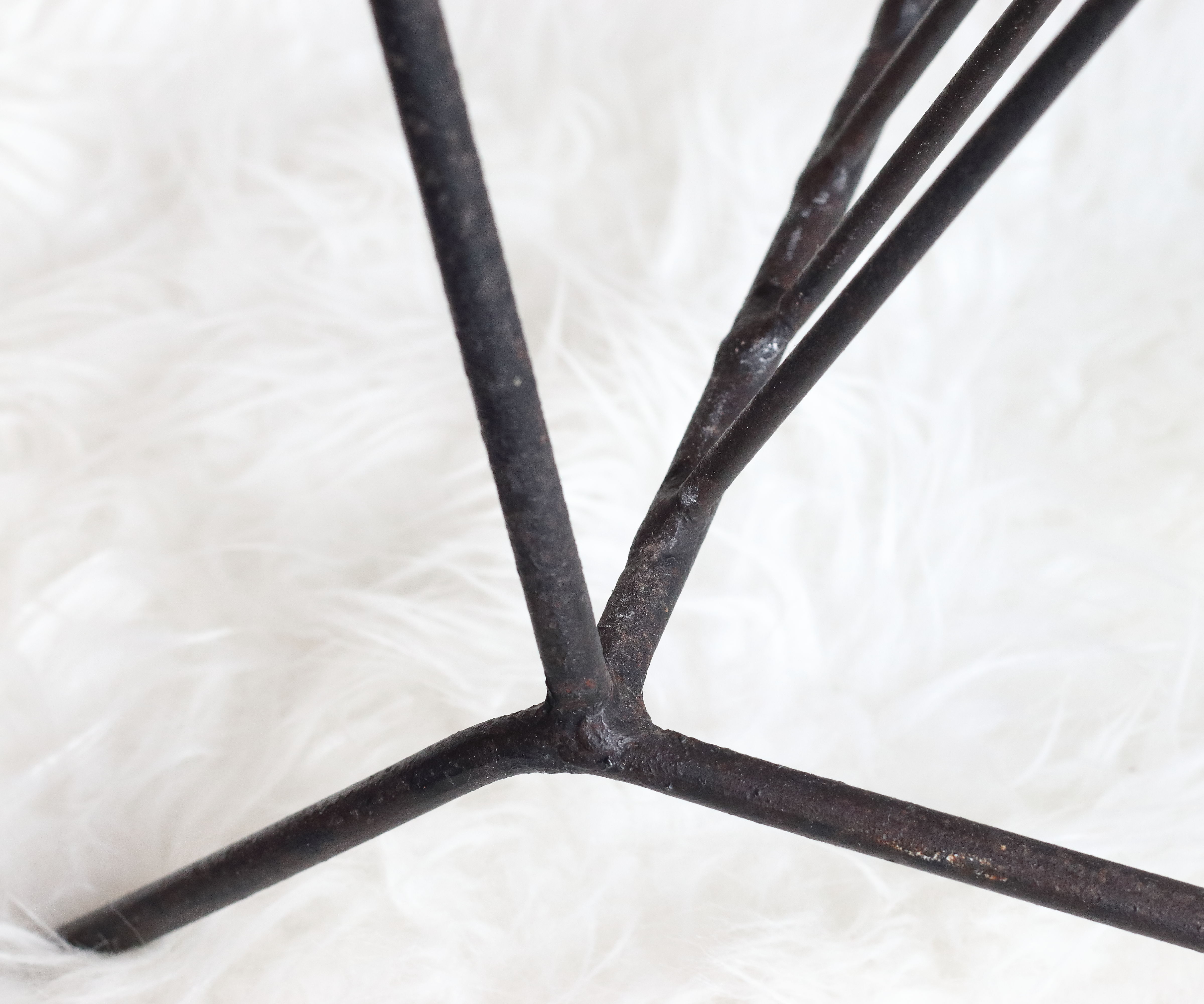 Guerin store vinyls in black metal and wood