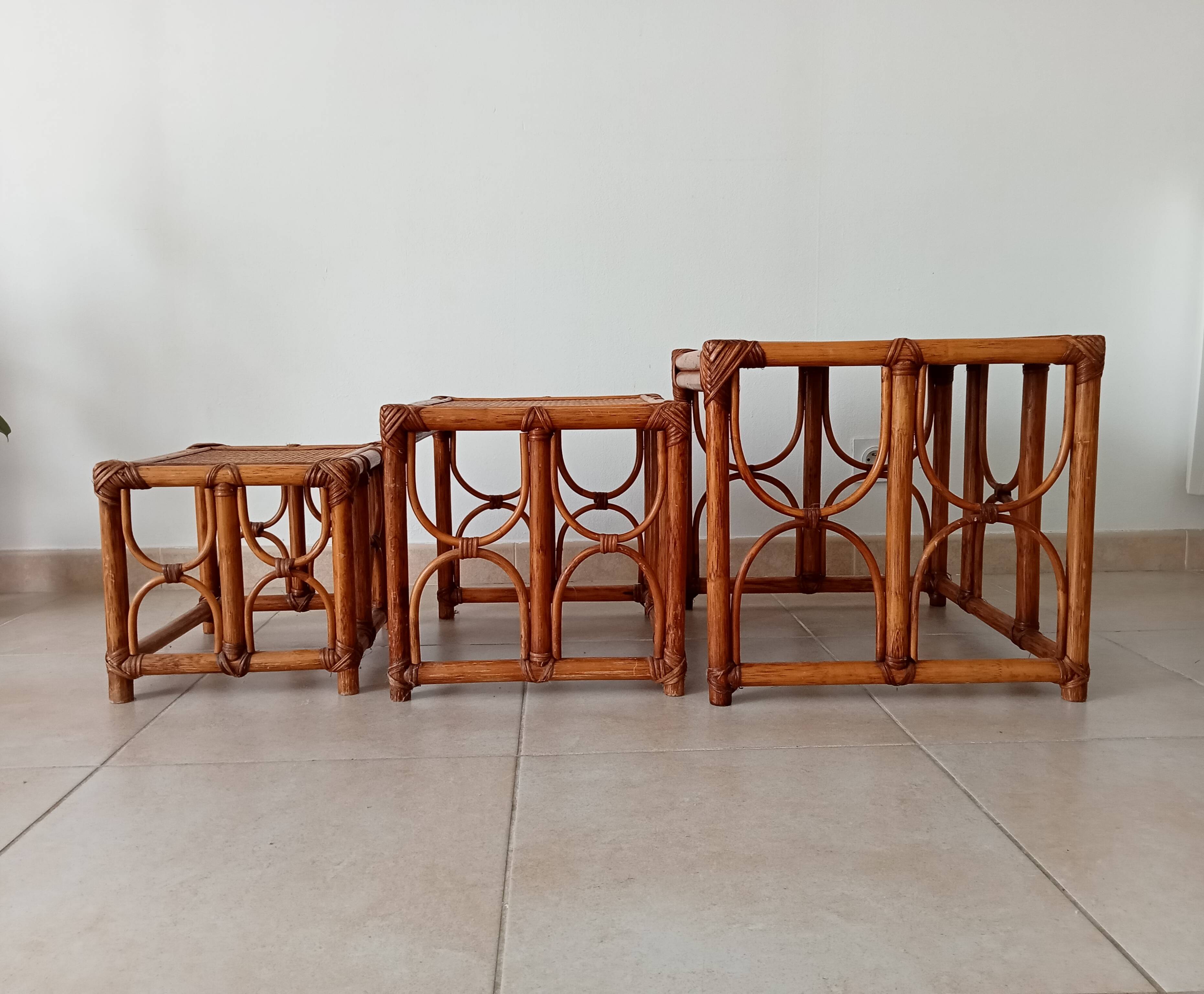 Set of 3 vintage nesting tables in bamboo and woven rattan