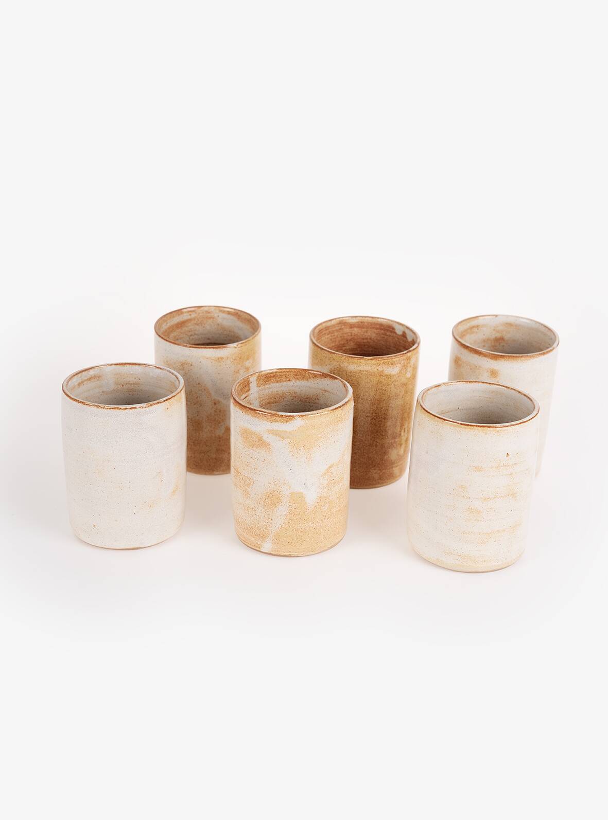 6 Handcrafted stoneware cups. Very good state