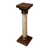 Sellette formant colonne, en bois massif et peinture faux marbre