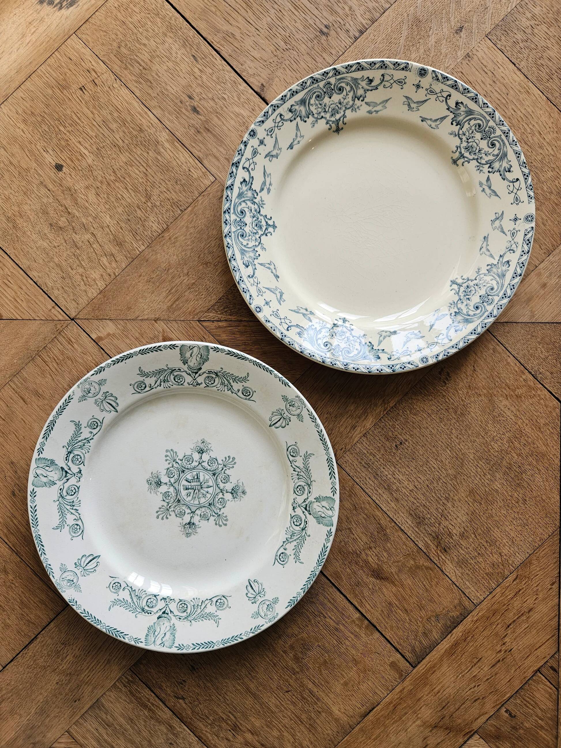 Assiettes Plates Anciennes En Terre De Fer X6 Modèle Chardon De La Manufacture Francaise De Gien