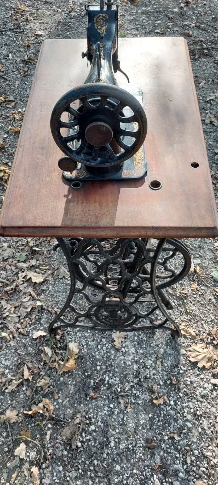 Singer sewing machine