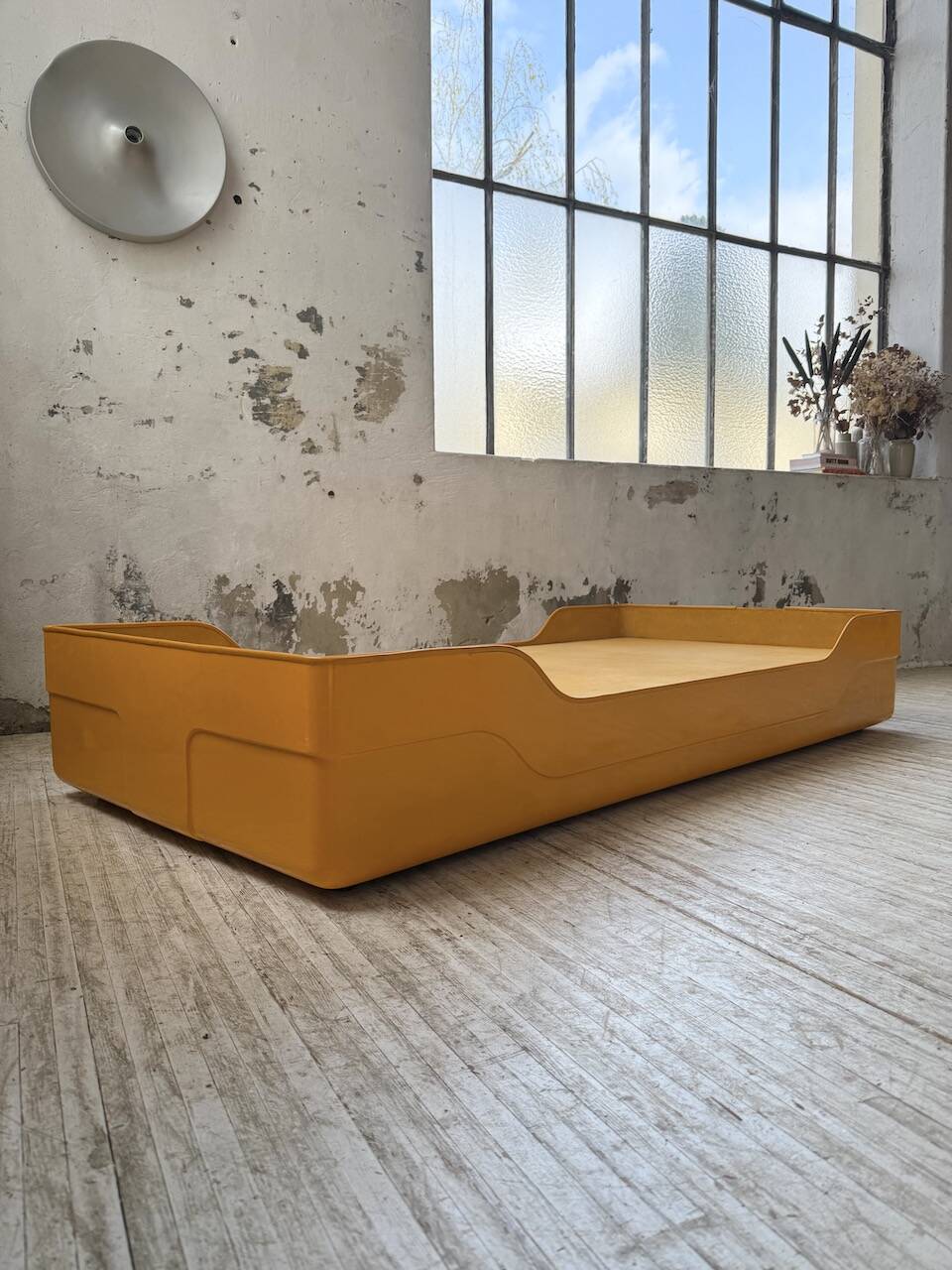 Ozoo single bed by Marc Berthier for Roche Bobois, 1967