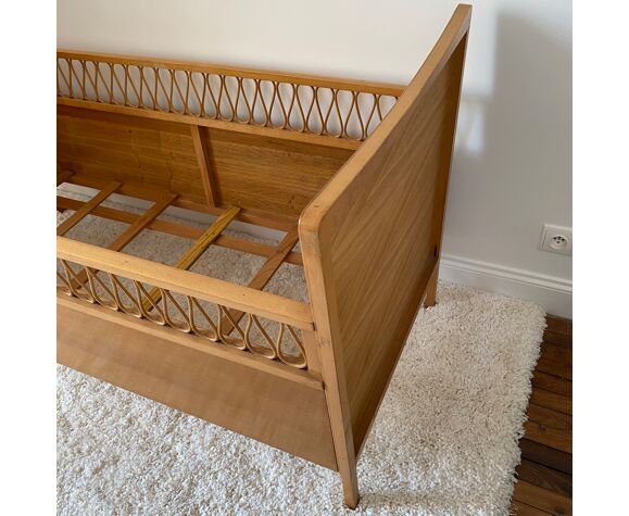 Lit Bebe Vintage Bois Et Lisere En Rotin Selency Lit Bebe Vintage Bois Et Lisere En Rotin Selency