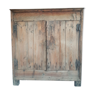 Parisian raw wood buffet