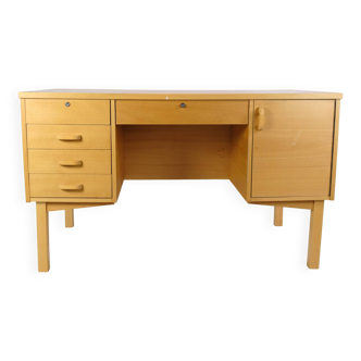 Bureau réalisé en hêtre des années 1960