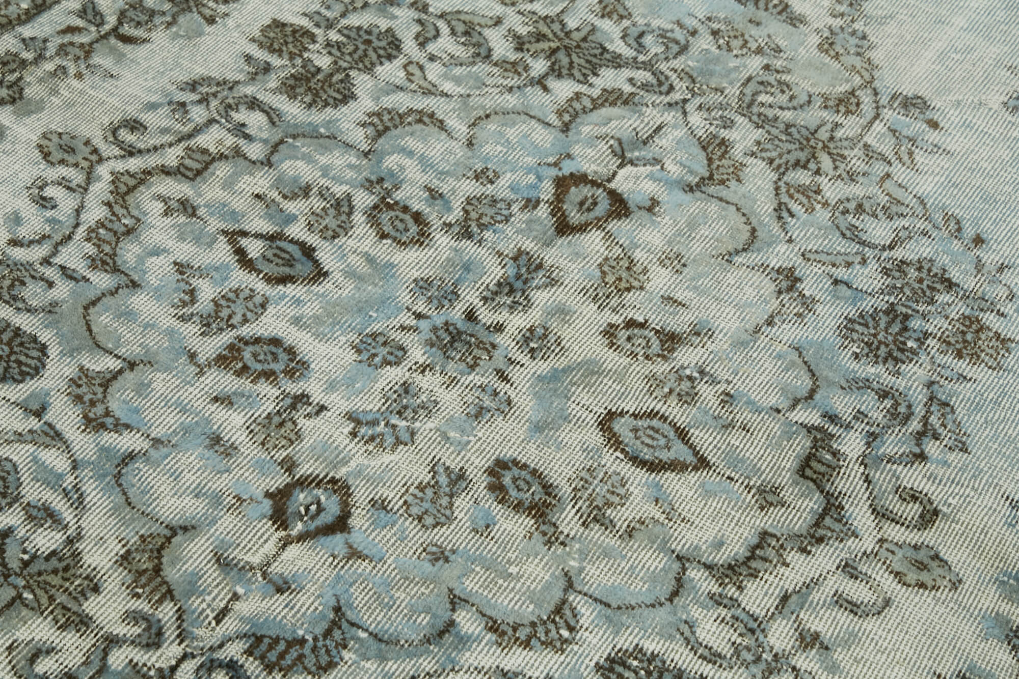 Handwoven unique oriental 1980s 160 cm x 265 cm blue rug