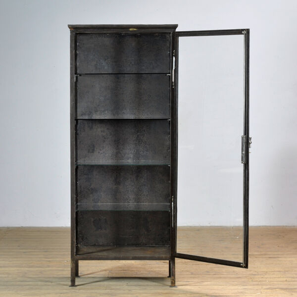 Cabinet médical en fer poli, années 1910