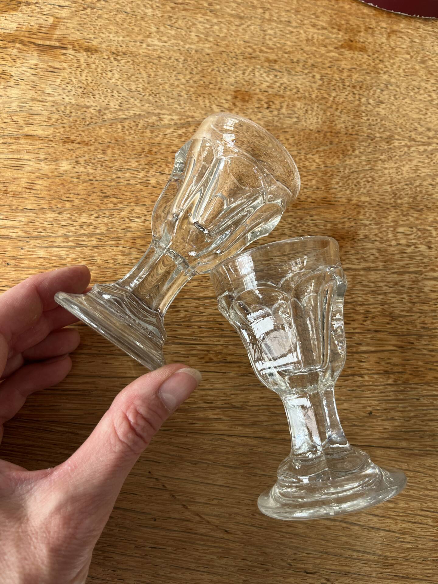 Pair of liqueur glasses 1900 known as "trompe couillon"