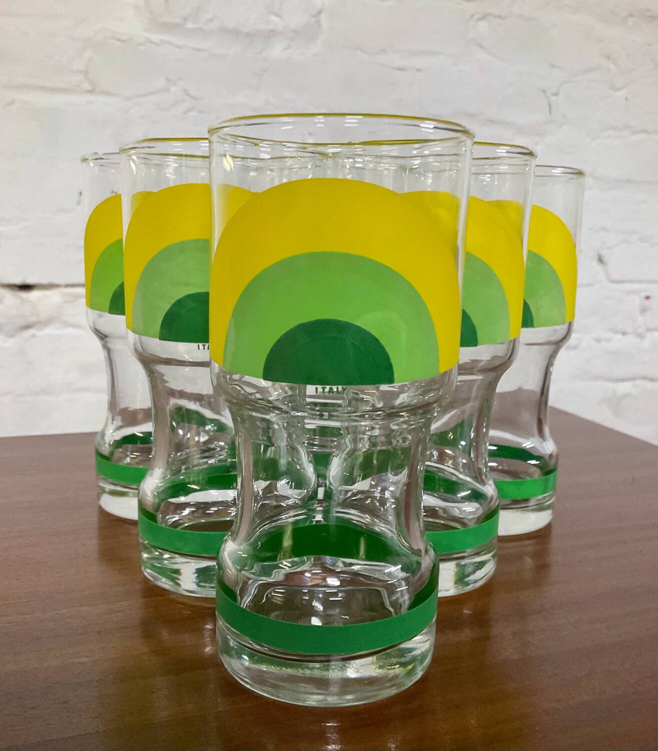 Series of 6 vintage Italy glasses