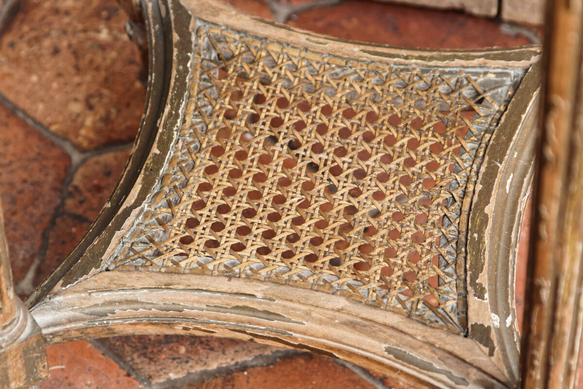 Louis XVI style pedestal