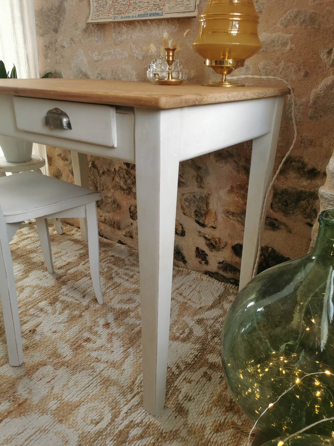 Small table, desk and its patinated chair