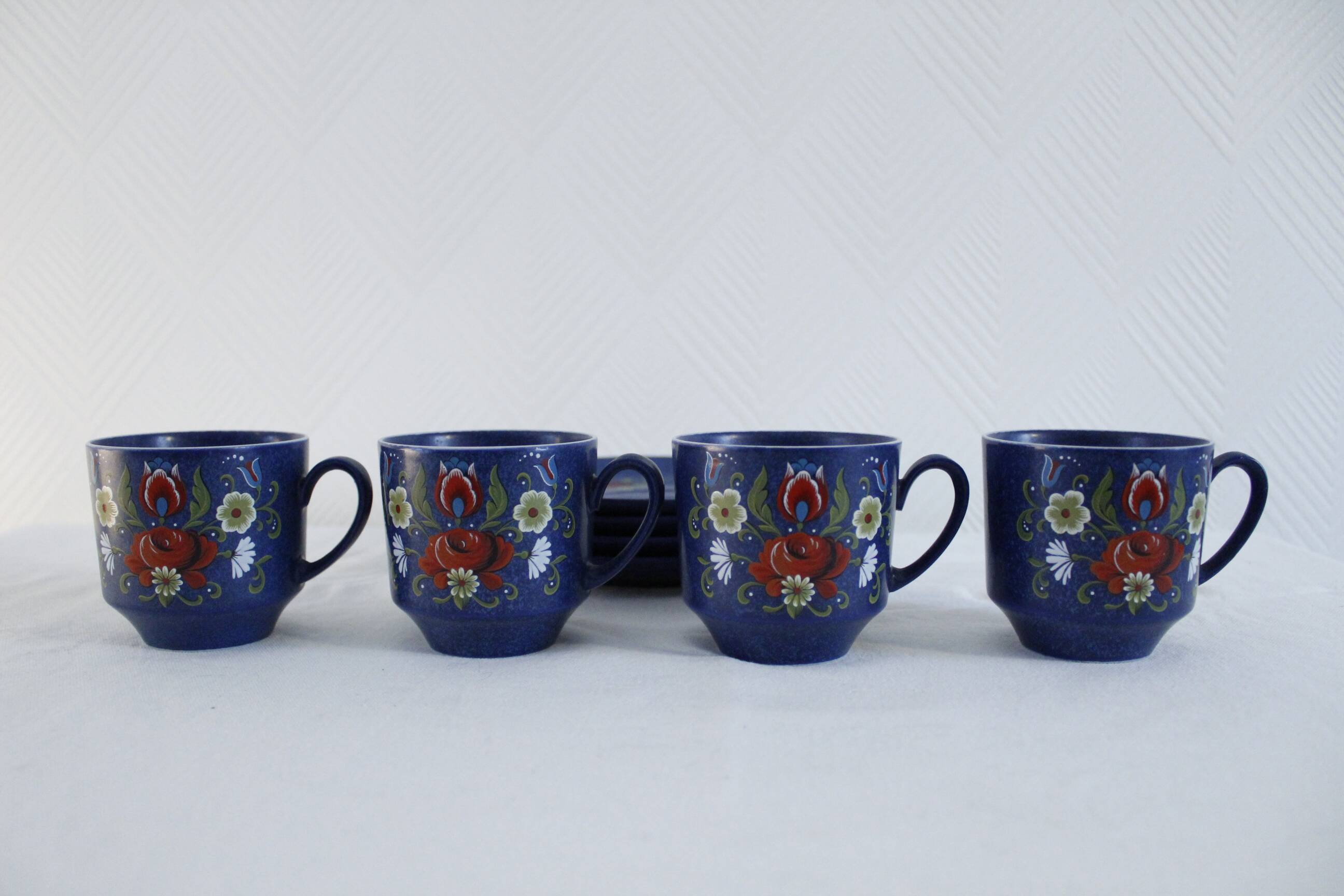 Vintage coffee set - blue and red flower patterns