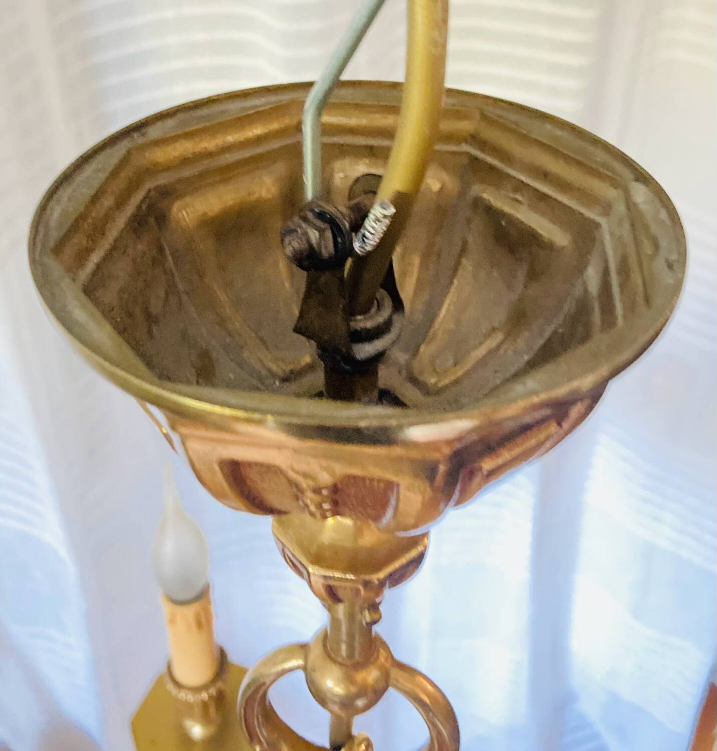 Louis XVI chandelier, 20th century, in solid gilded bronze