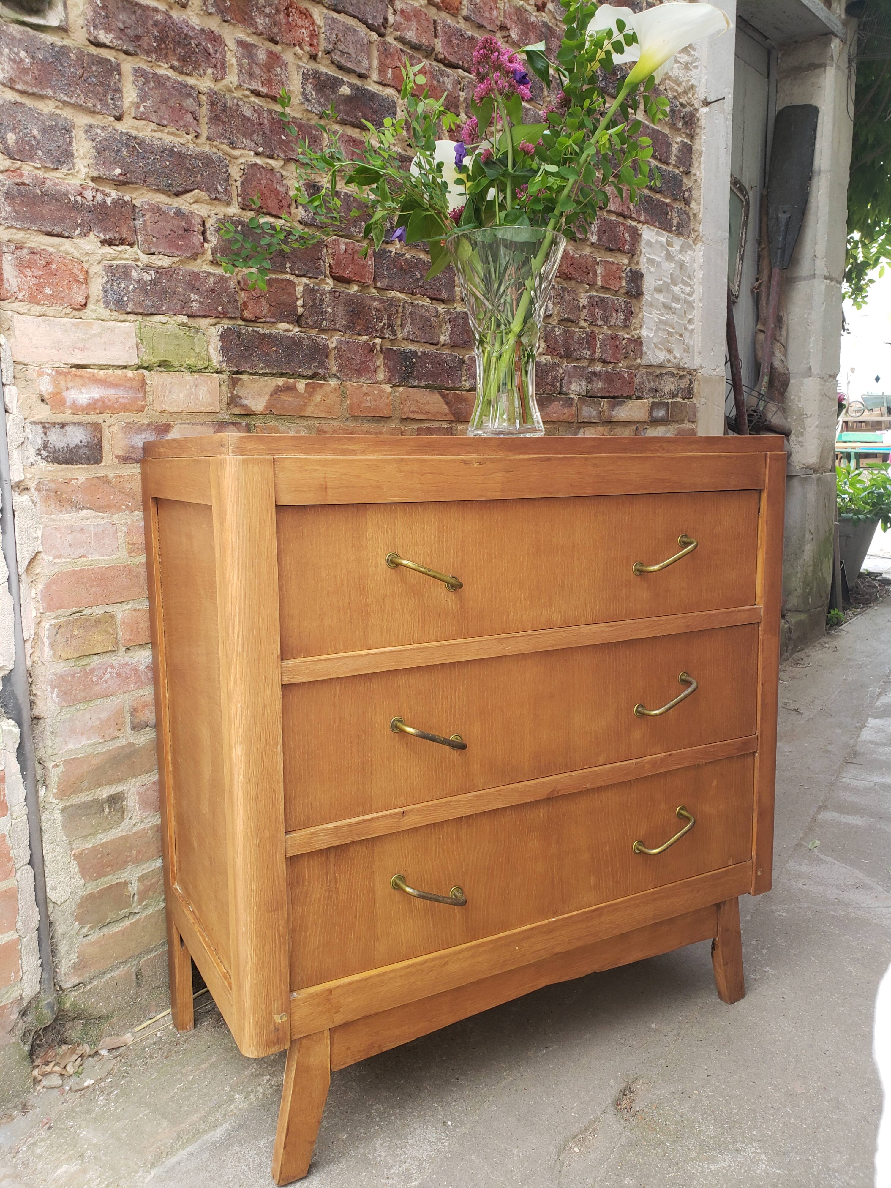 Commode vintage pied compas