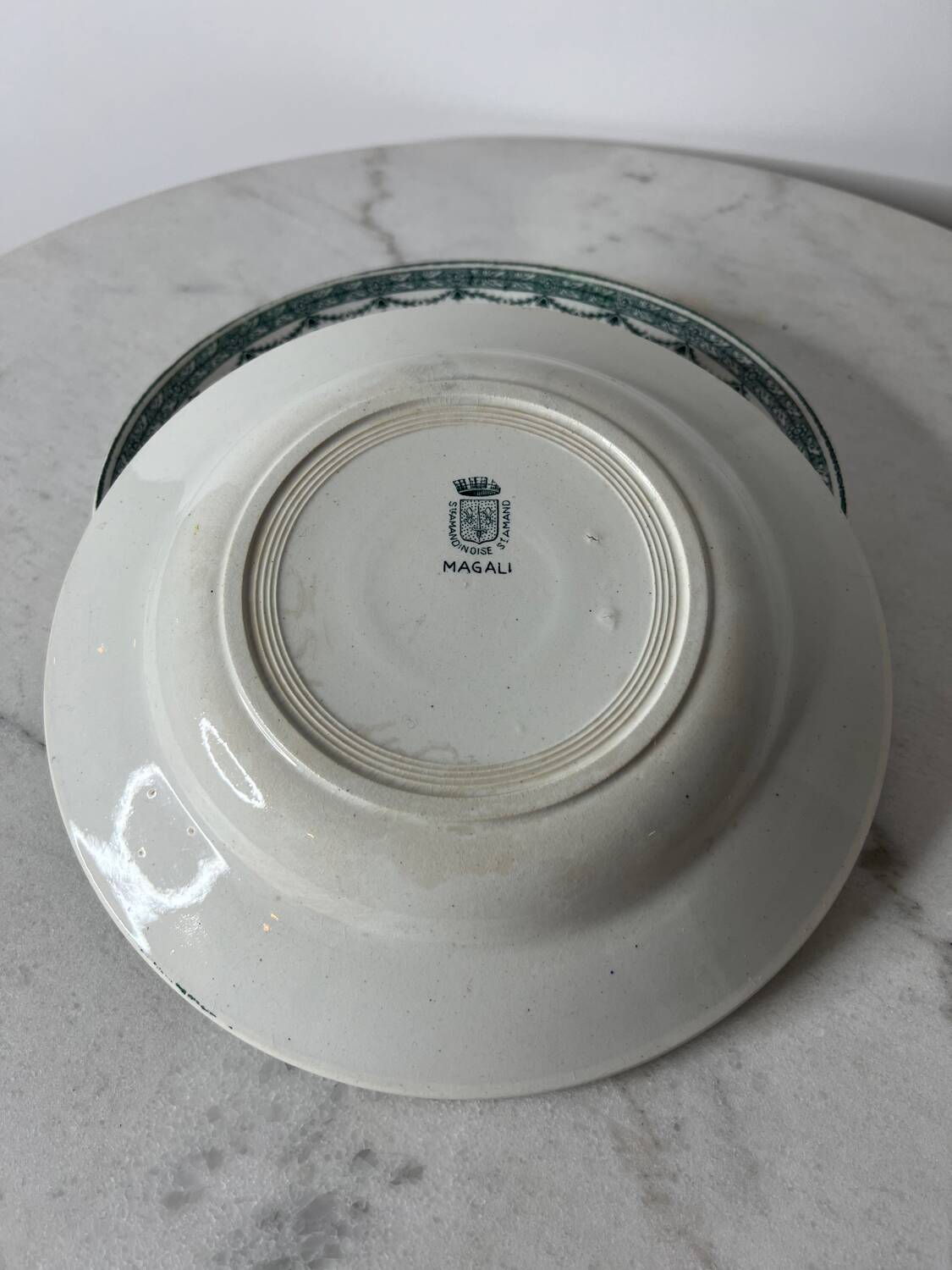 Set of 2 Terre de Fer St Armand Magali soup plates