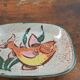 Plat Vallauris, années 60-70. Décor de poisson
