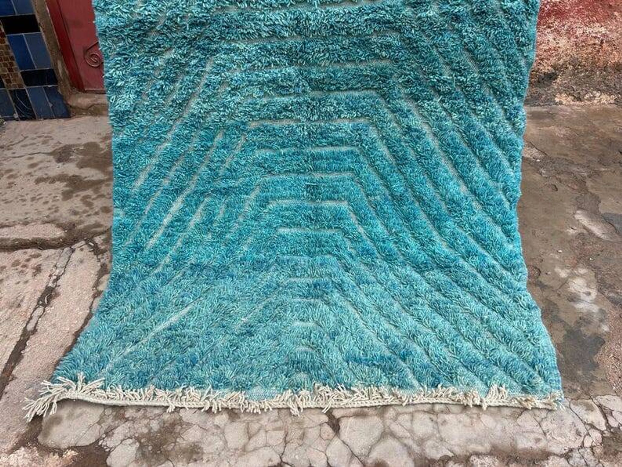 Handmade traditional pure wool rug size 2/3 m