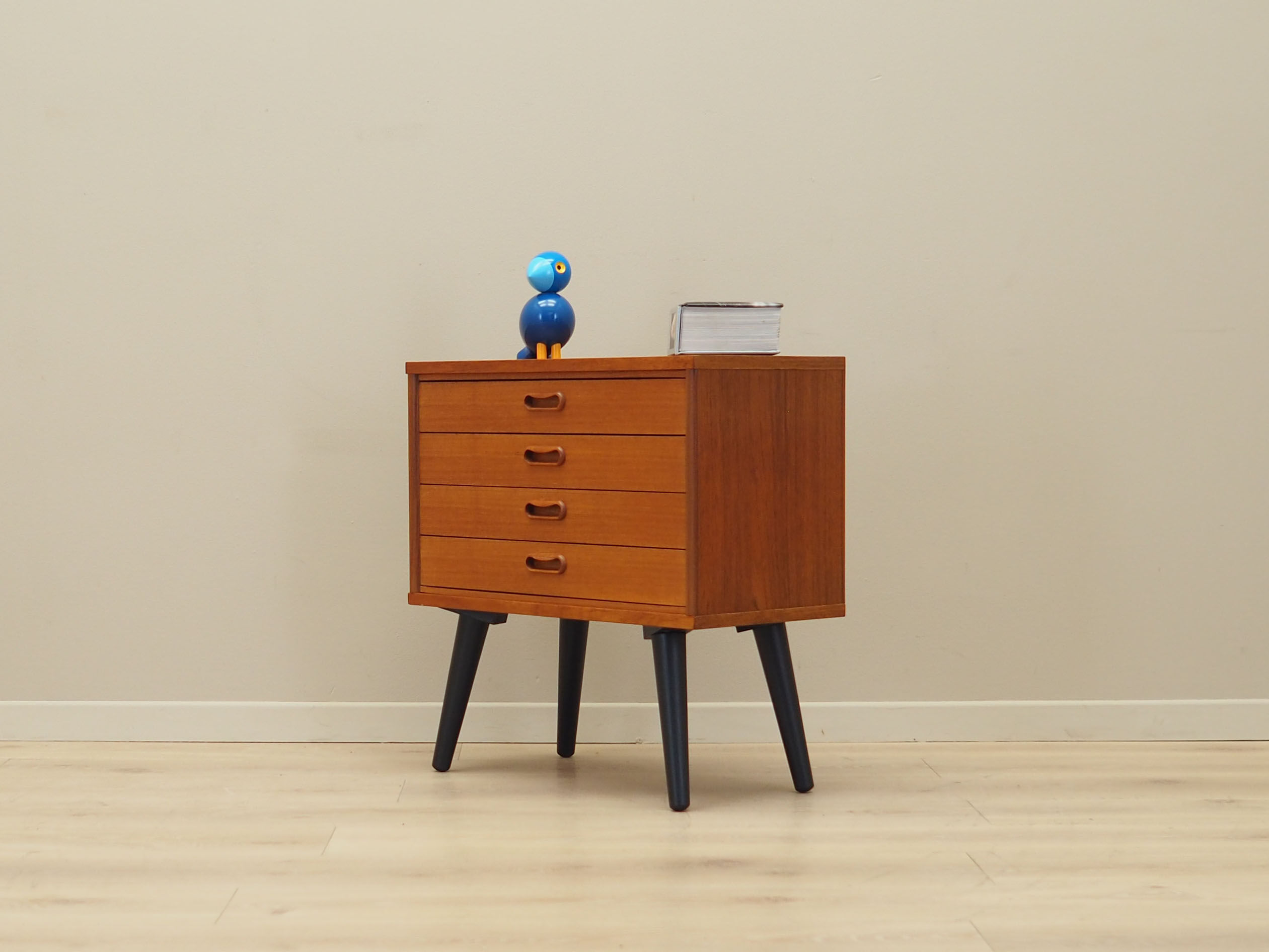 Teak chest of drawers, Danish design, 1970s, production: Denmark