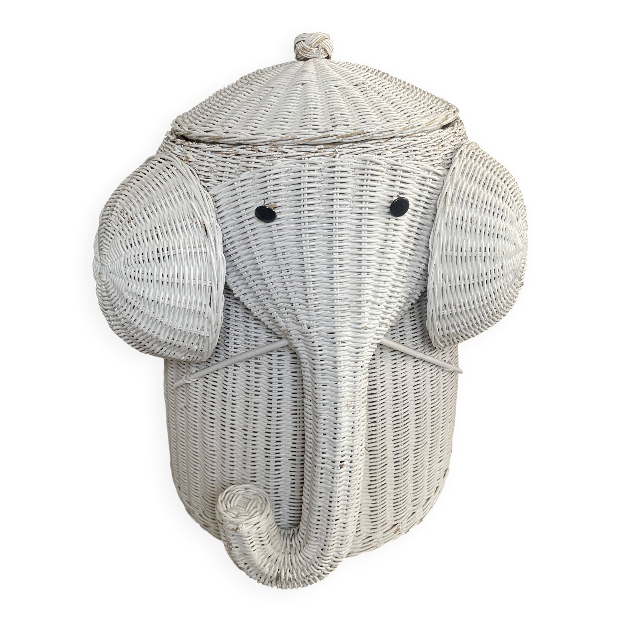 Vintage elephant laundry basket in rattan and wicker