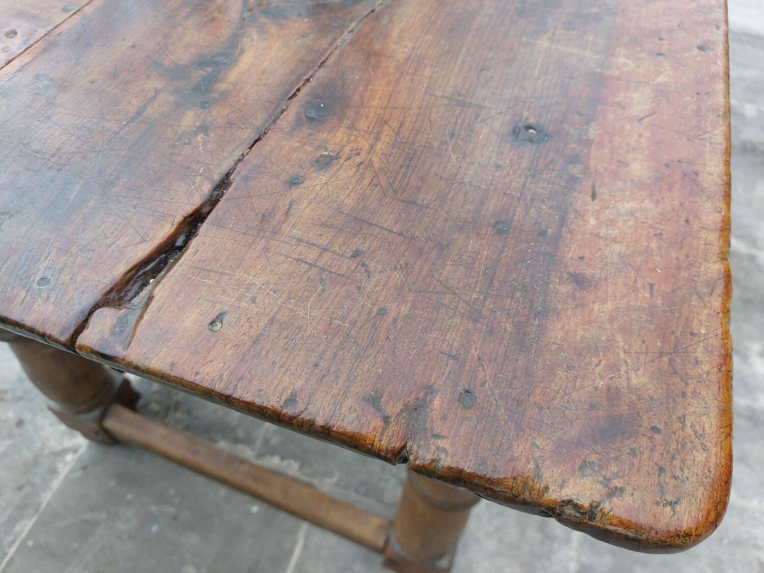 Table console