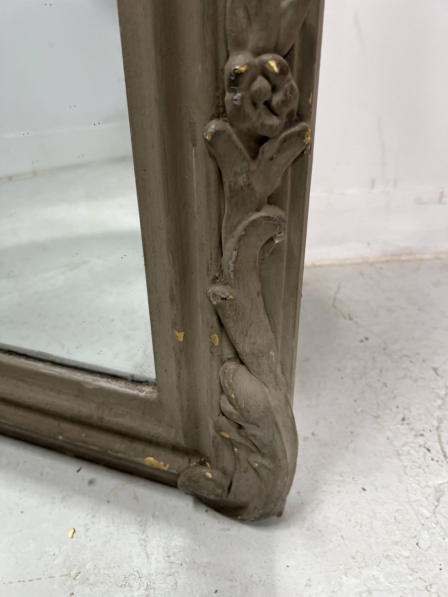 Louis XV style mirror in wood and patinated stucco, 20th century