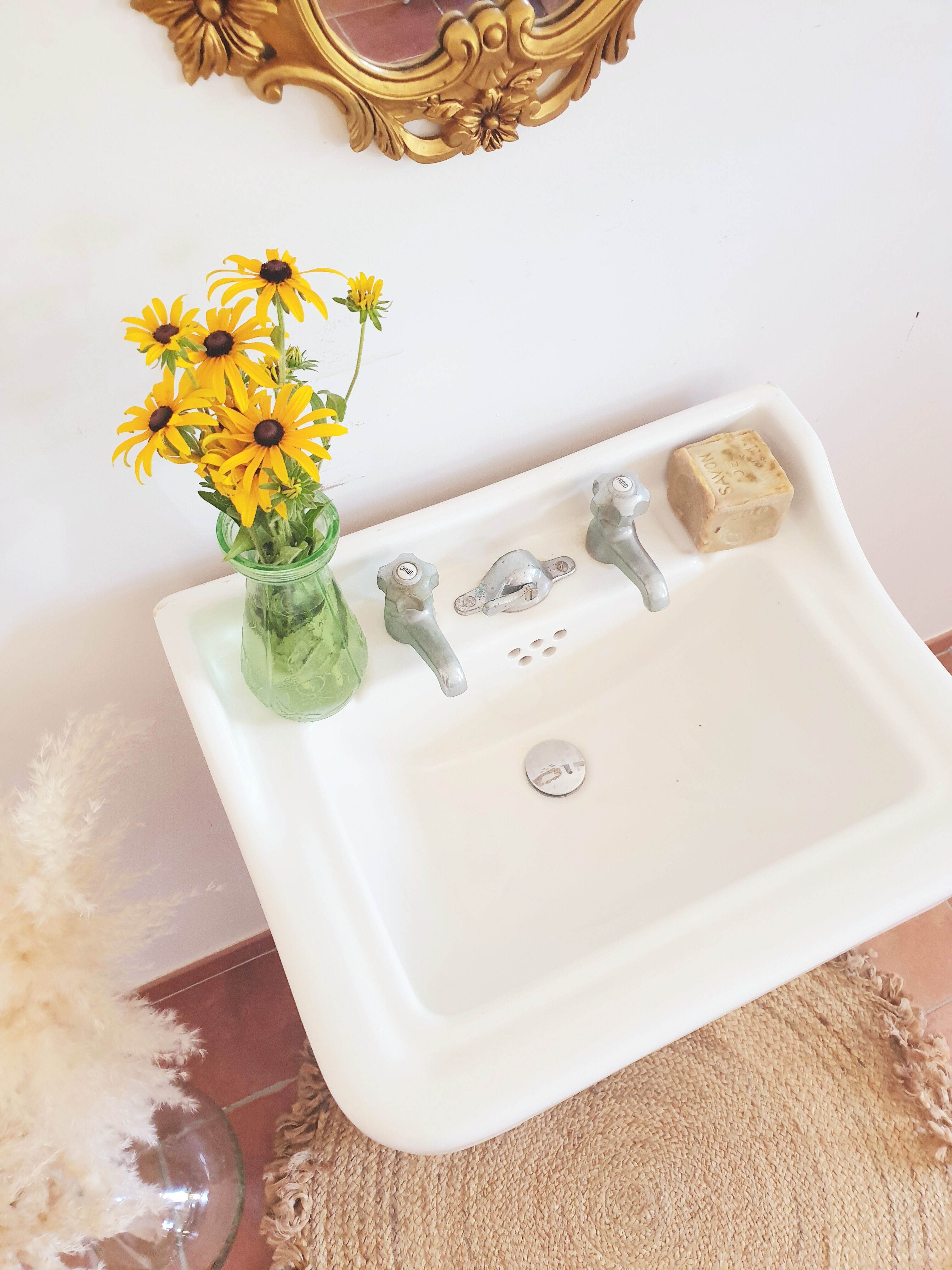 Beautiful old sink from the 20s/30s
