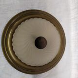 Plafonnier en verre et base laiton ancien vintage luminaire lampe