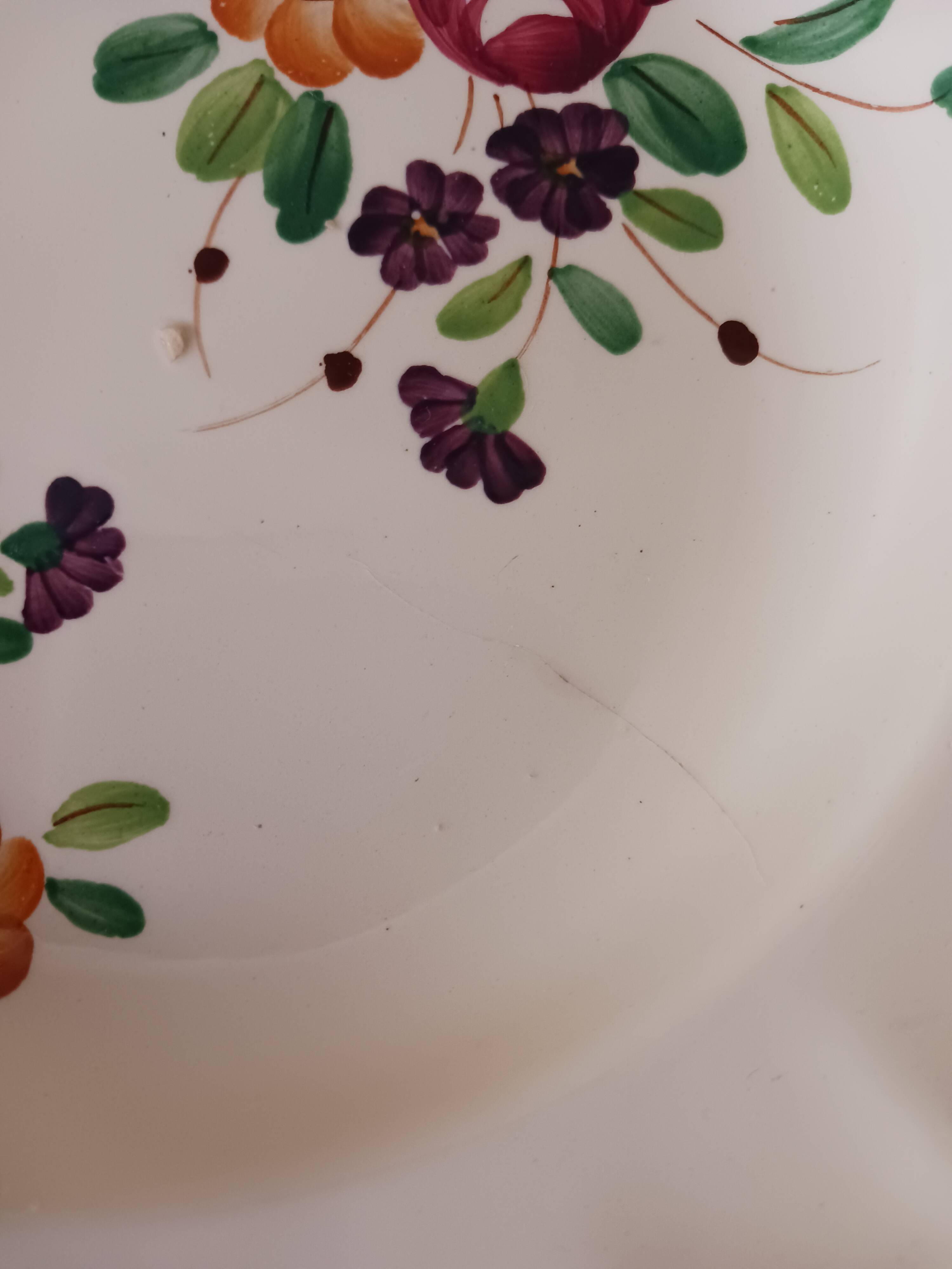 Assiettes Longchamp .