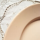 Plat rose en faïence 1900 pexonne