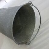 Zinc bucket