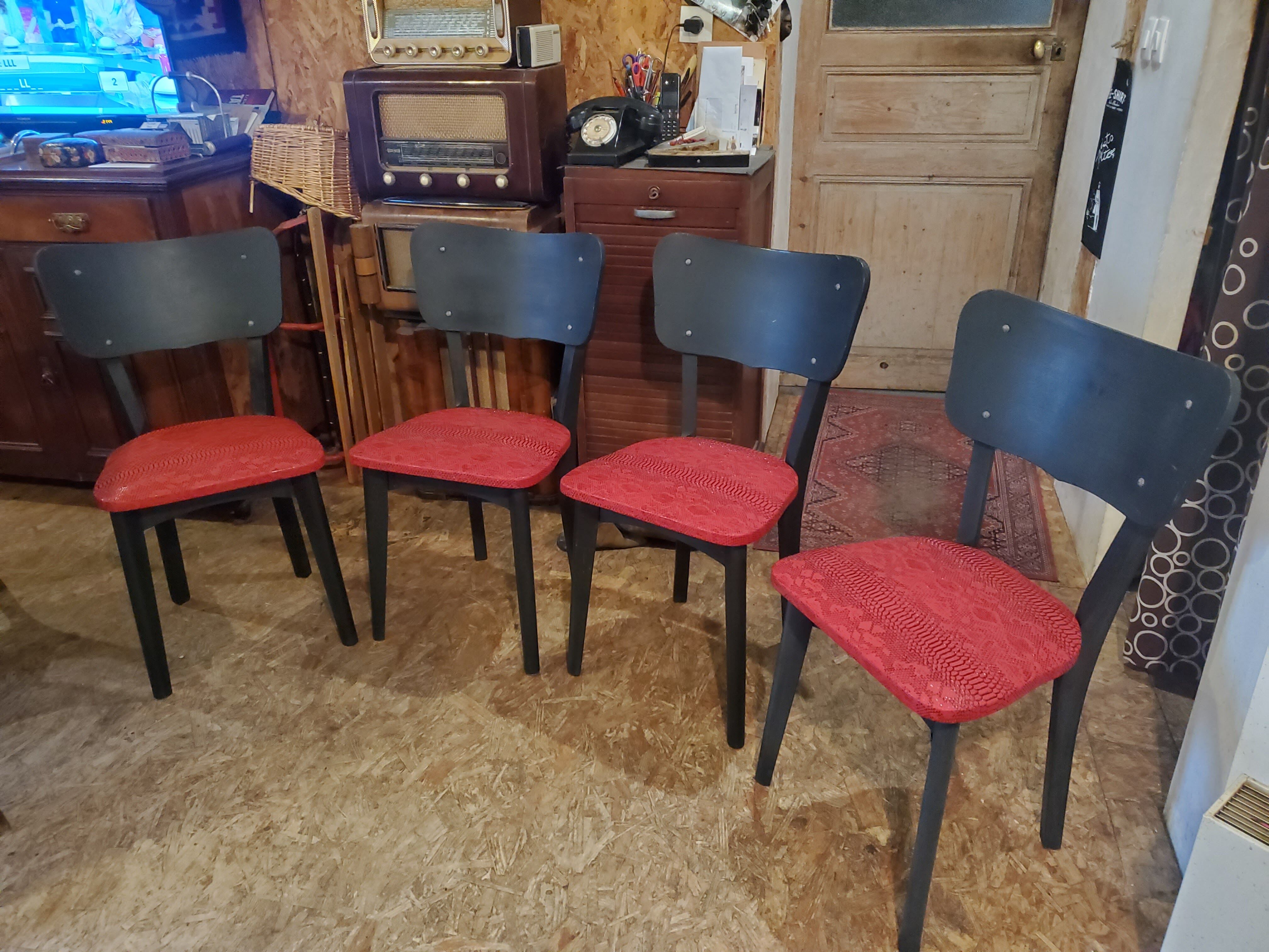 4 chairs 50s