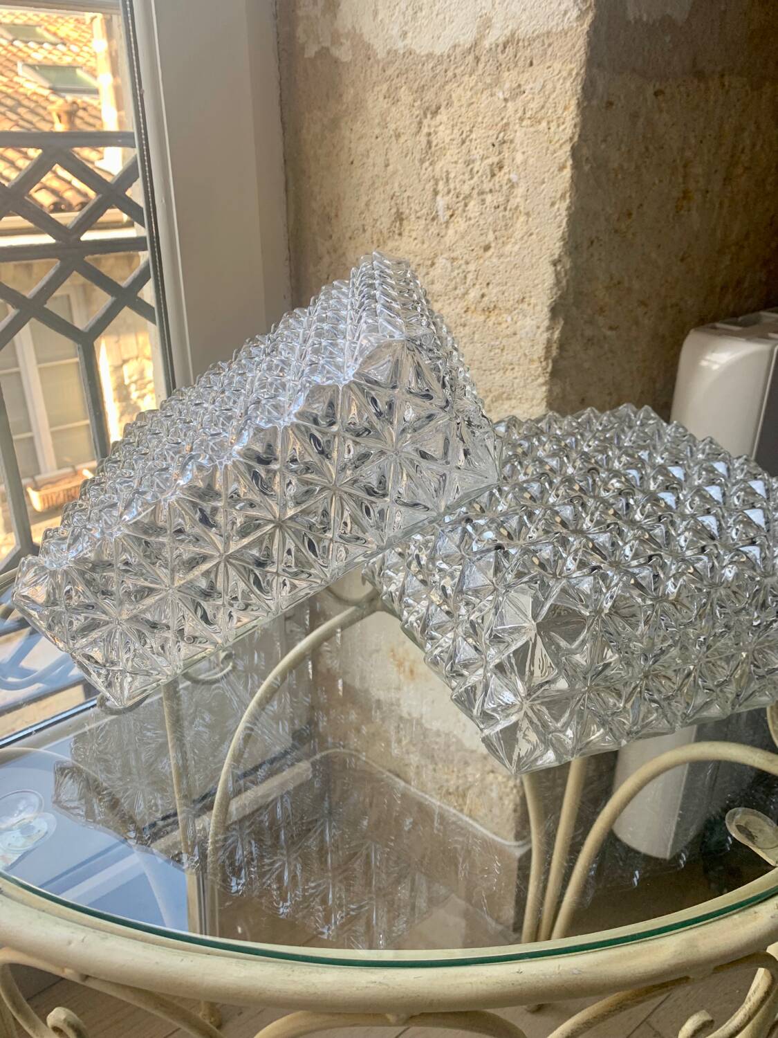 Ceiling light, square wall light in chiseled glass