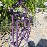 Purple valet