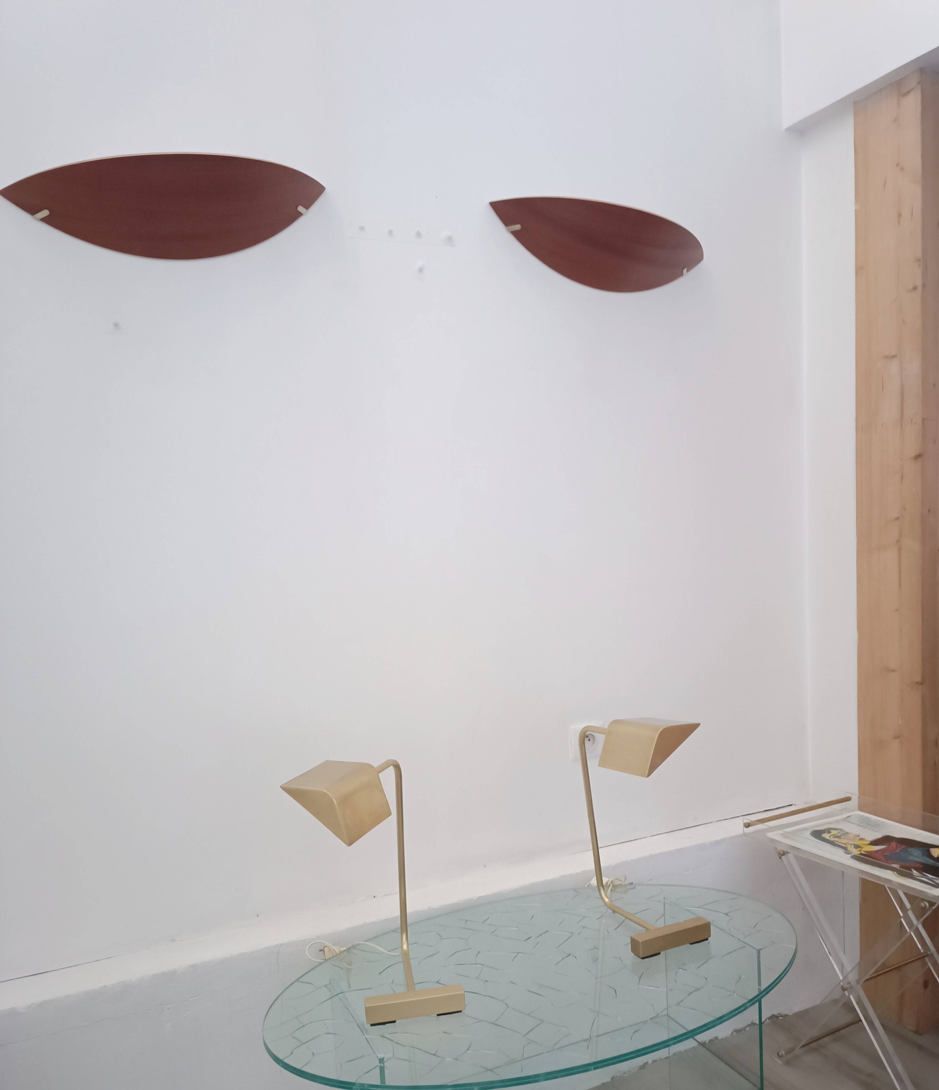 Paire d'appliques en bois et laiton par Declic 1980