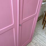 Pink knitted cabinet