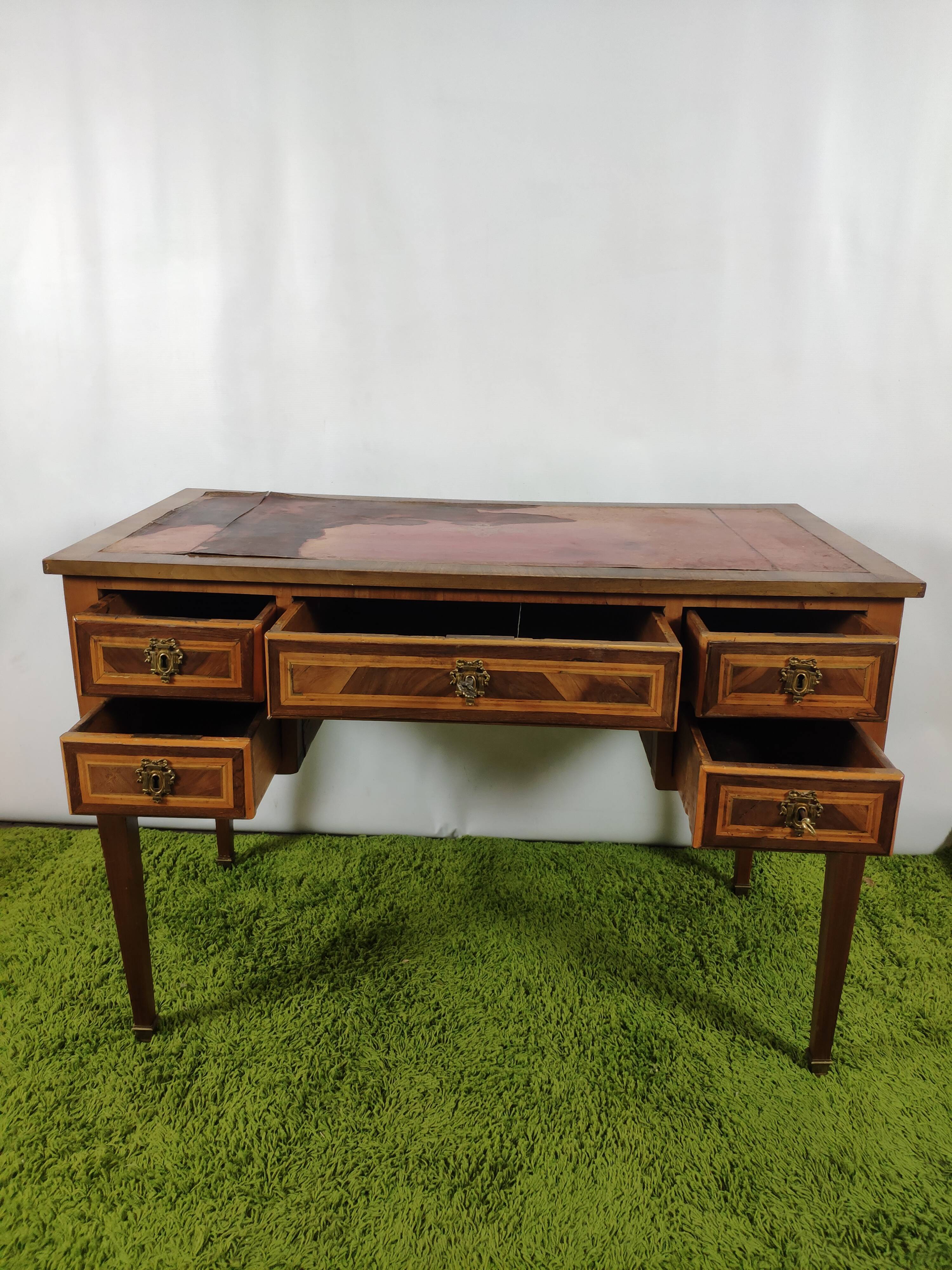 Louis XVI office desk