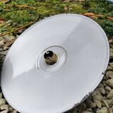 3 enamelled sheet metal suspensions