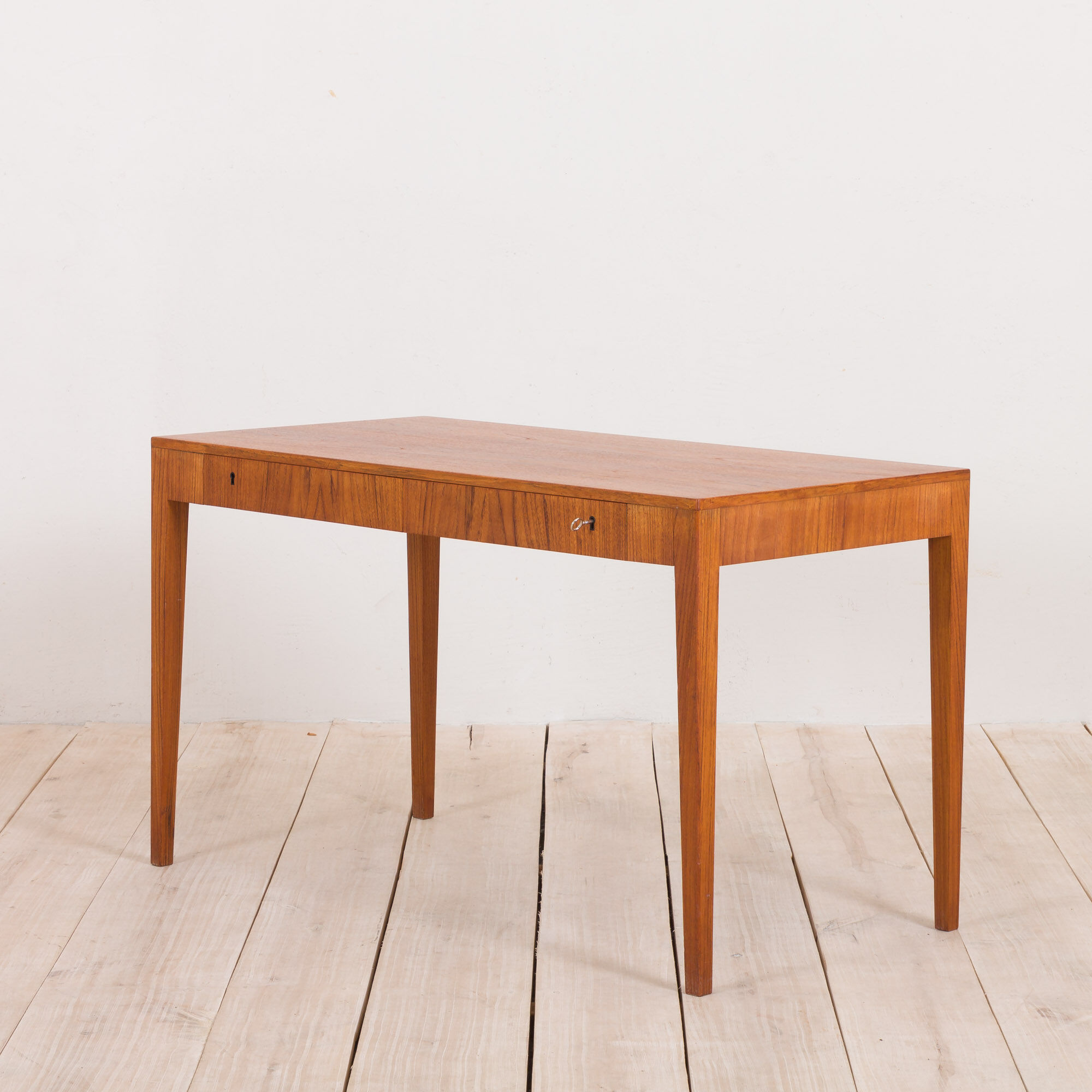 Riis Antonsen desk with 2 drawers, Denmark 1960