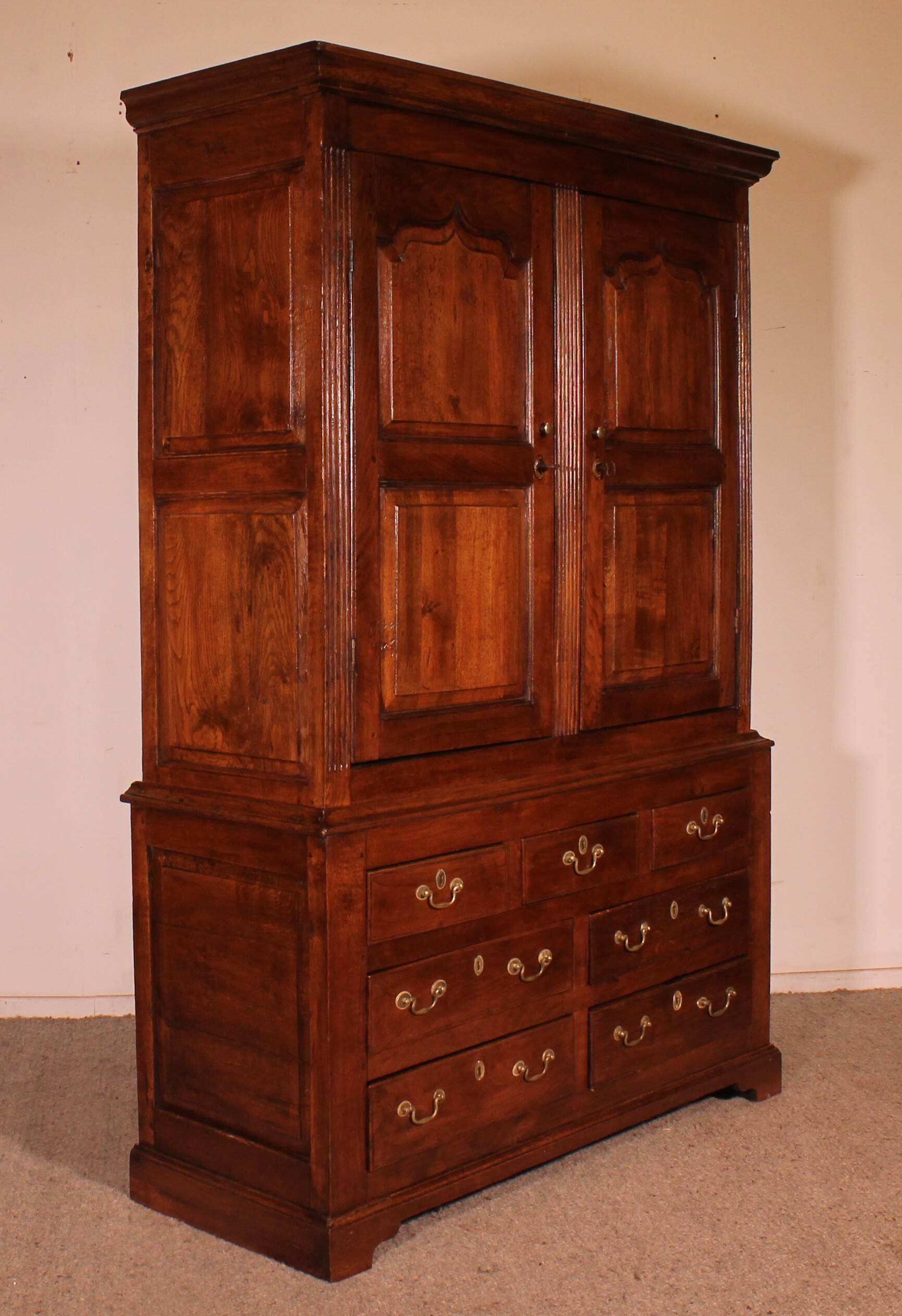 18th century oak linen press