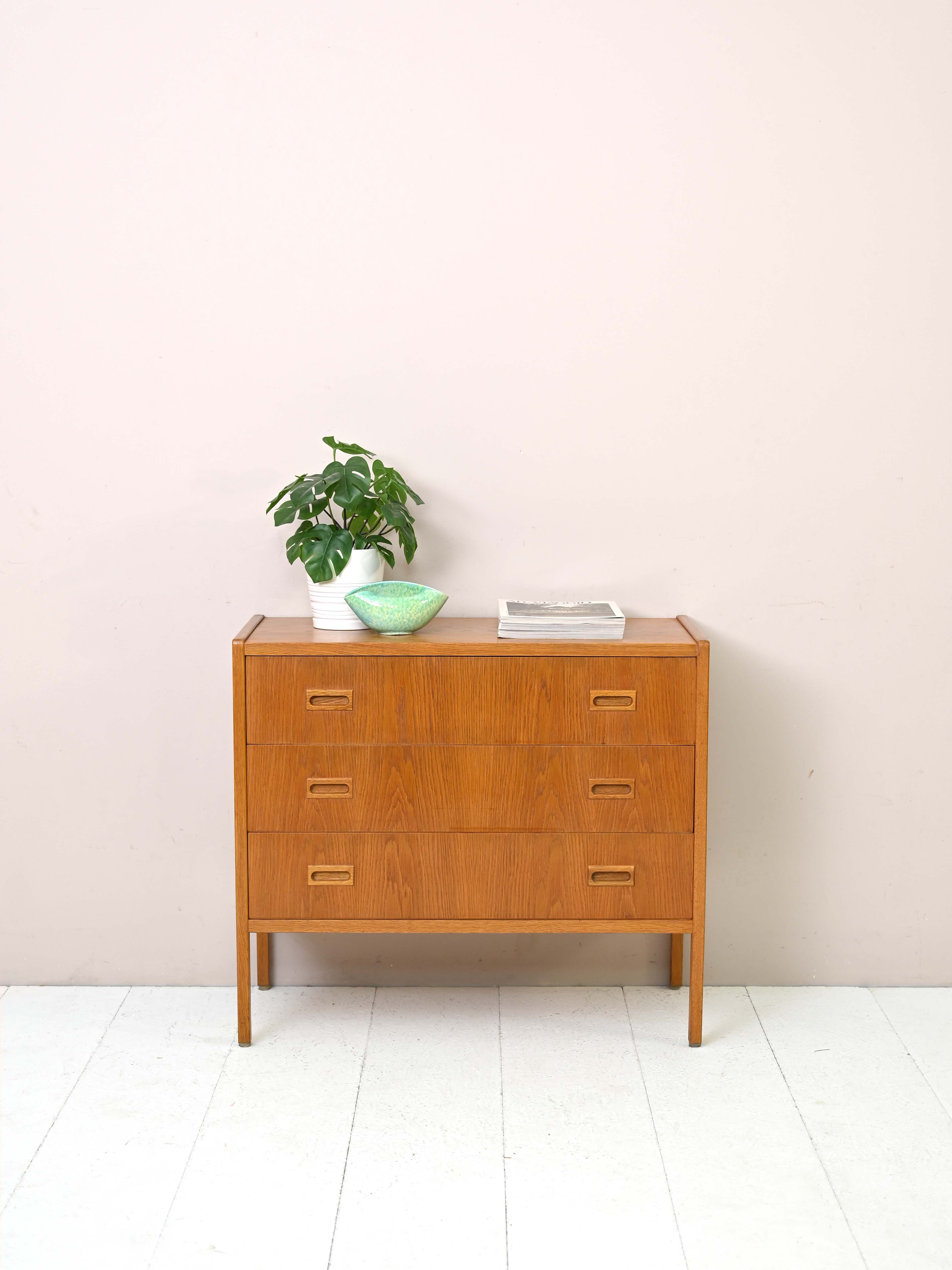 Commode moderniste de la société Bodafors