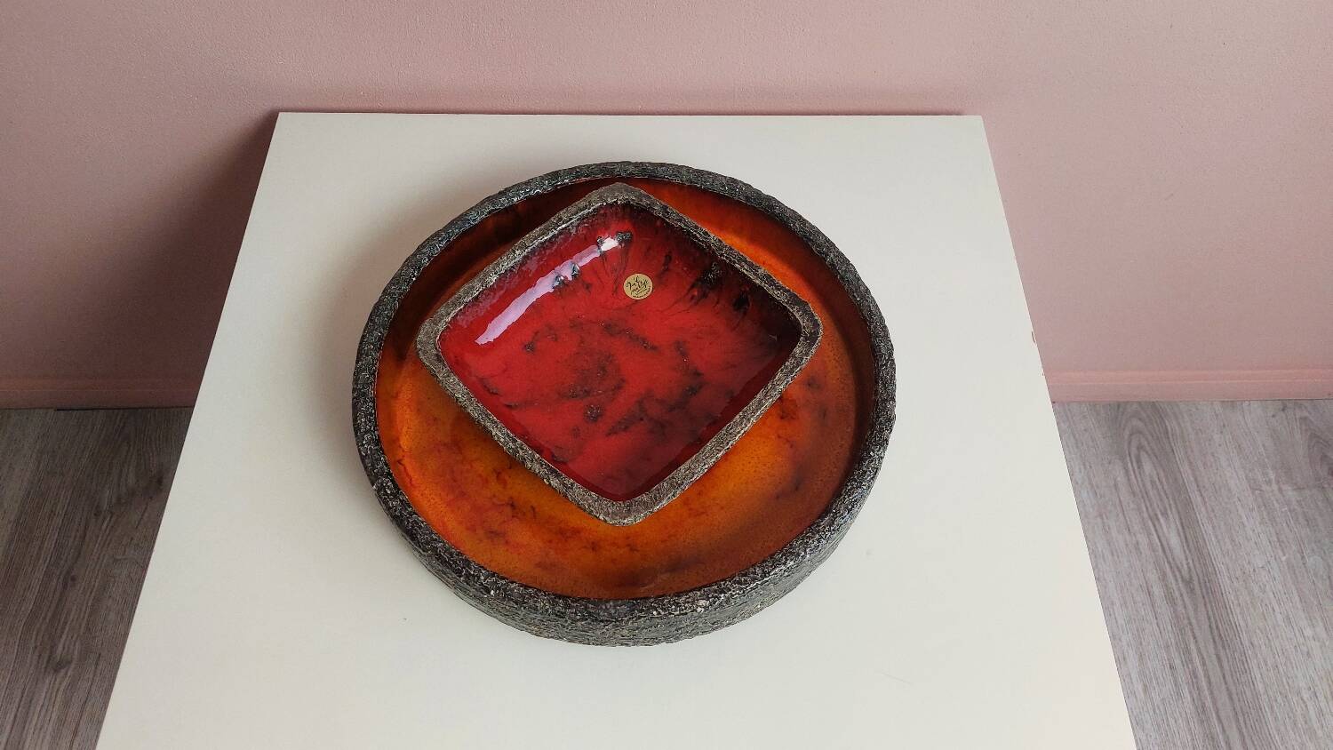 2x Vintage Fat Lava Schaal door Jan van Erp 1960's.