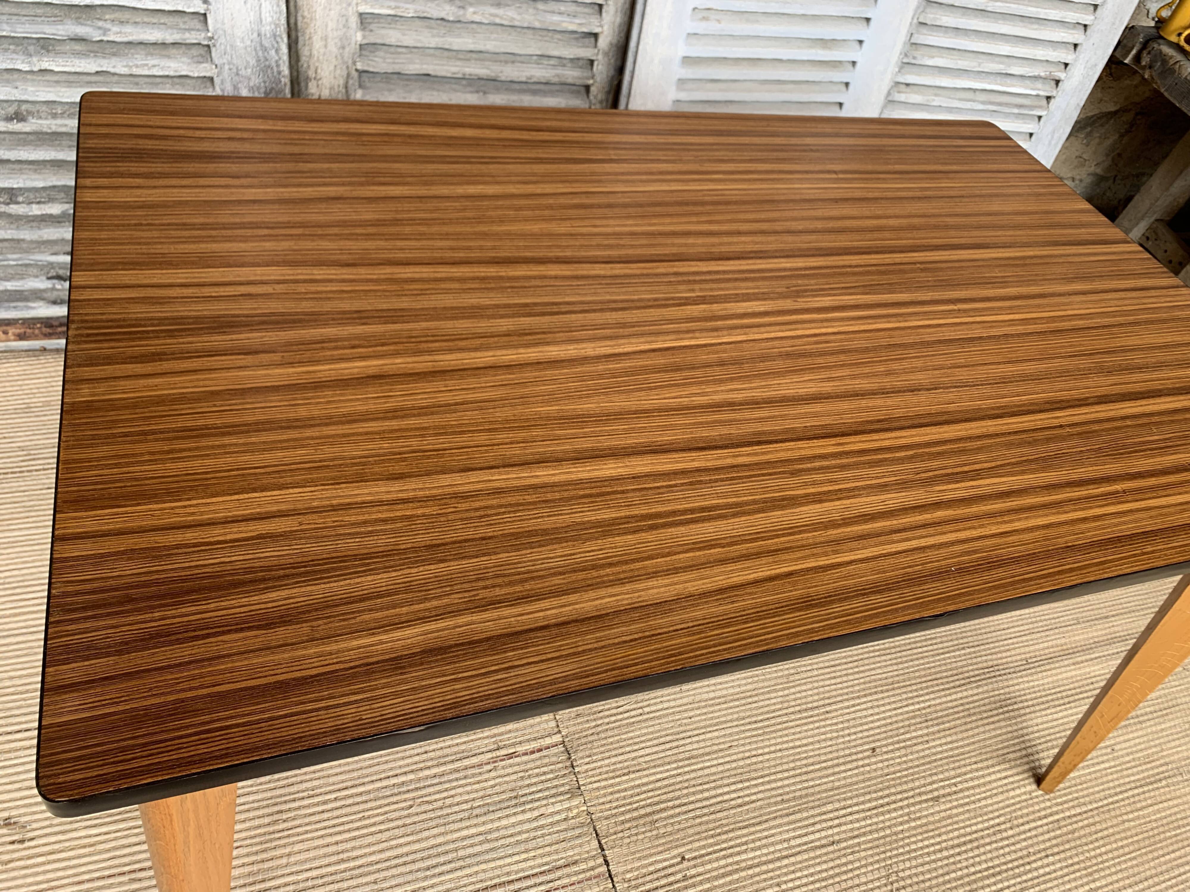 Table dining compass feet of the 60s