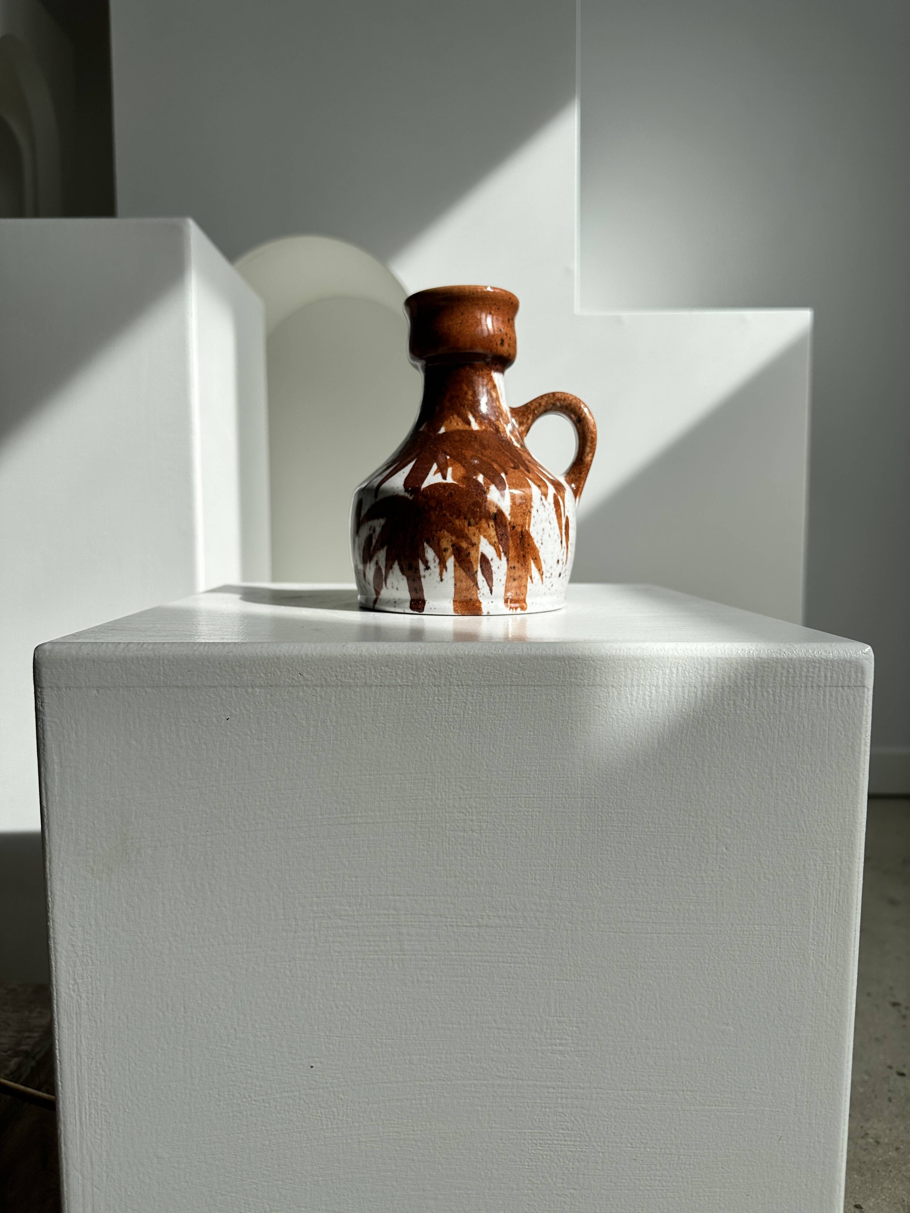 Small white and brown vase or pitcher West Germany H:15cm D:10.5cm