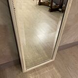 Beveled mirror
