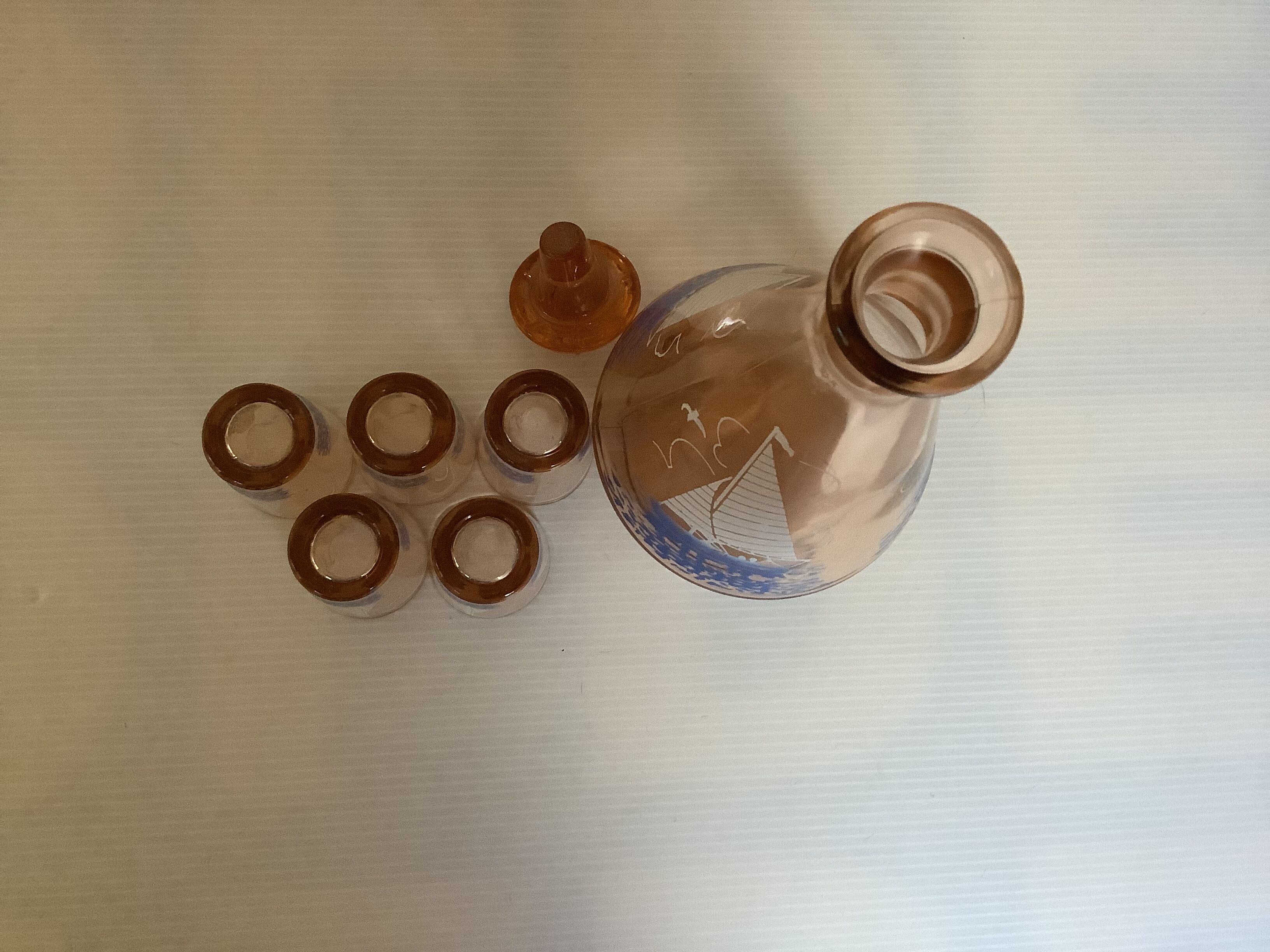 Old sailing decanter and 5 small matching liquor glasses